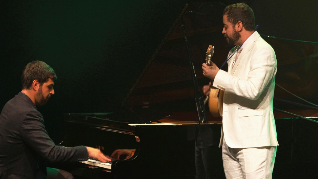 Estreia Danilo Brito & Andr&eacute; Mehmari
